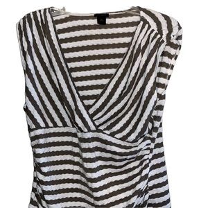 Anne Taylor XL tan & white striped v-neck top sleeveless shirred sides